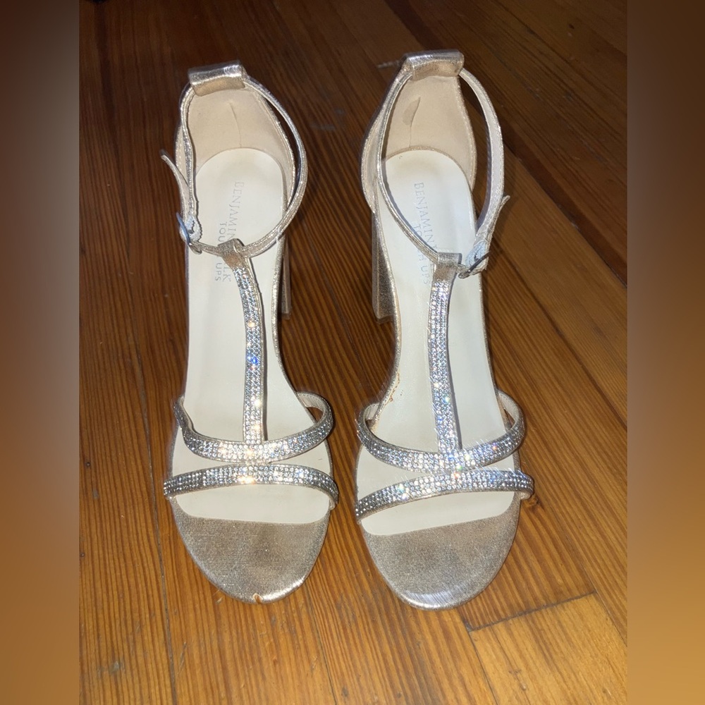 Touch Ups By Benjamin Walk Sandal Block Heels - Picture 3 of 9